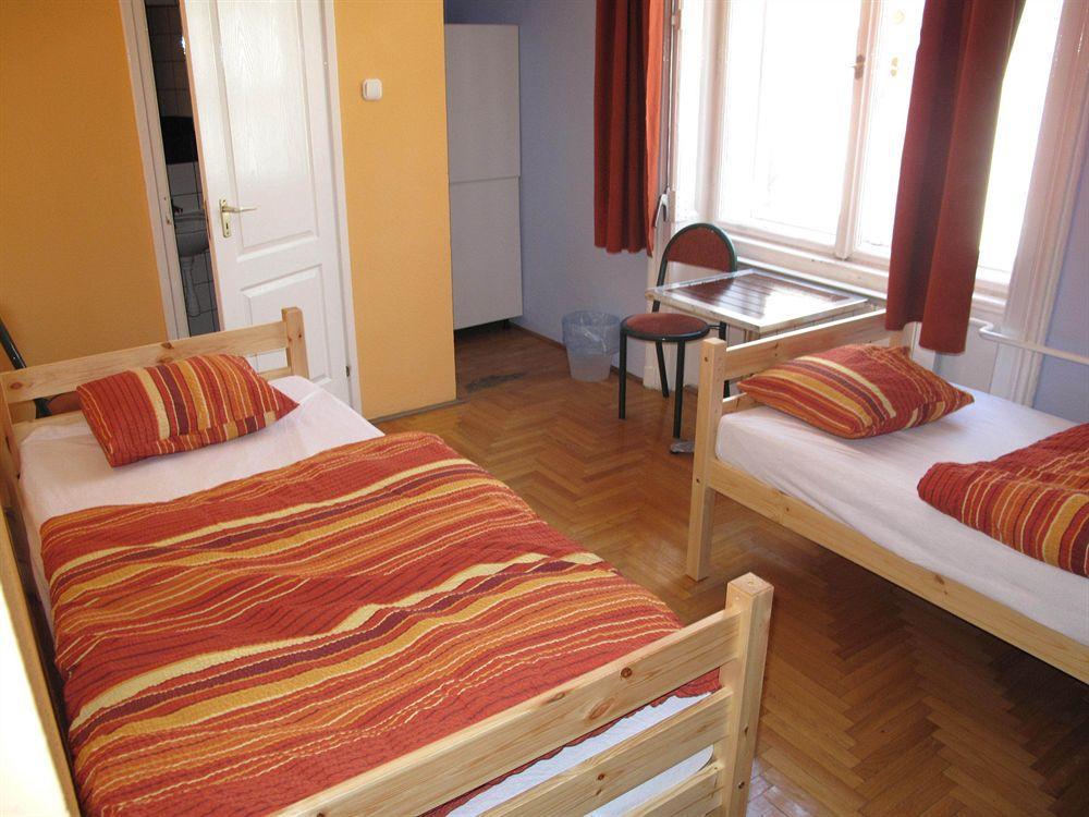 All-Central Hostel Budapest Exterior foto