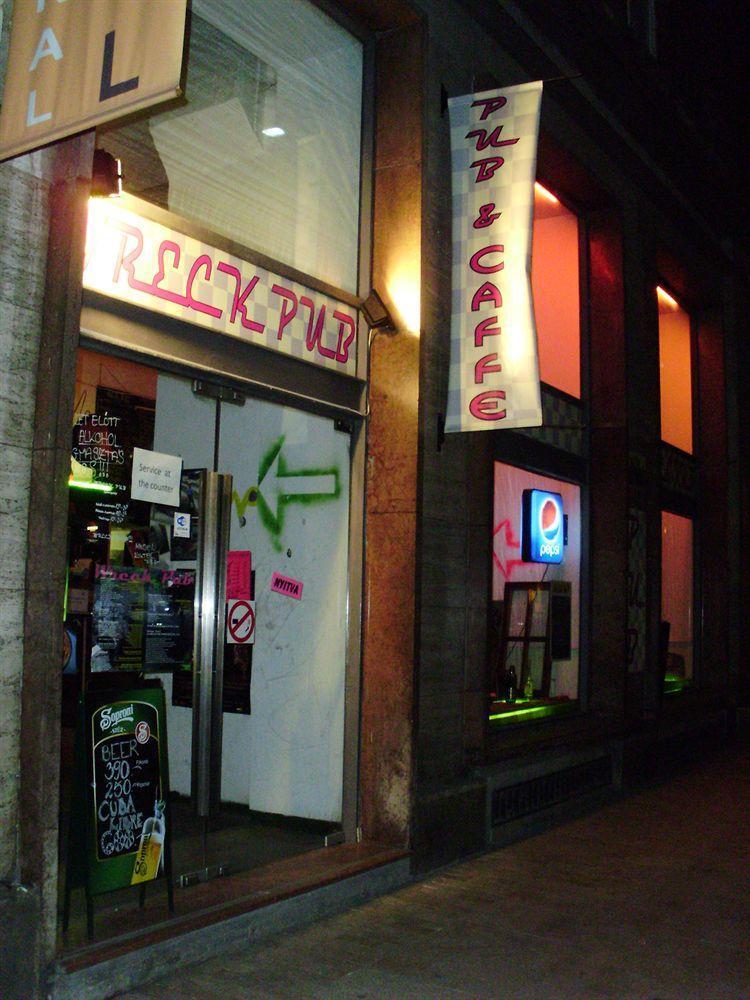 All-Central Hostel Budapest Exterior foto